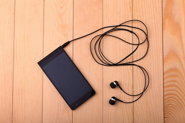 Découvrez les accessoires mobiles tendance